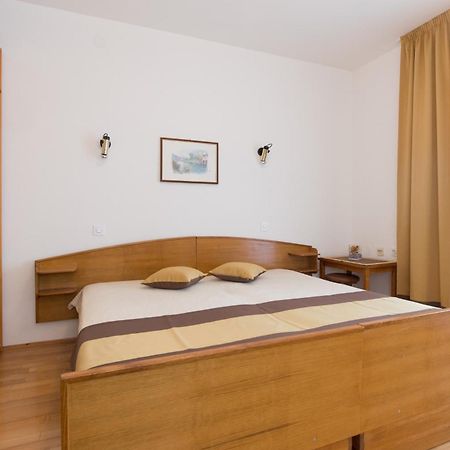 Apartment & Room Dinka, Krk คิร์ก ห้อง รูปภาพ