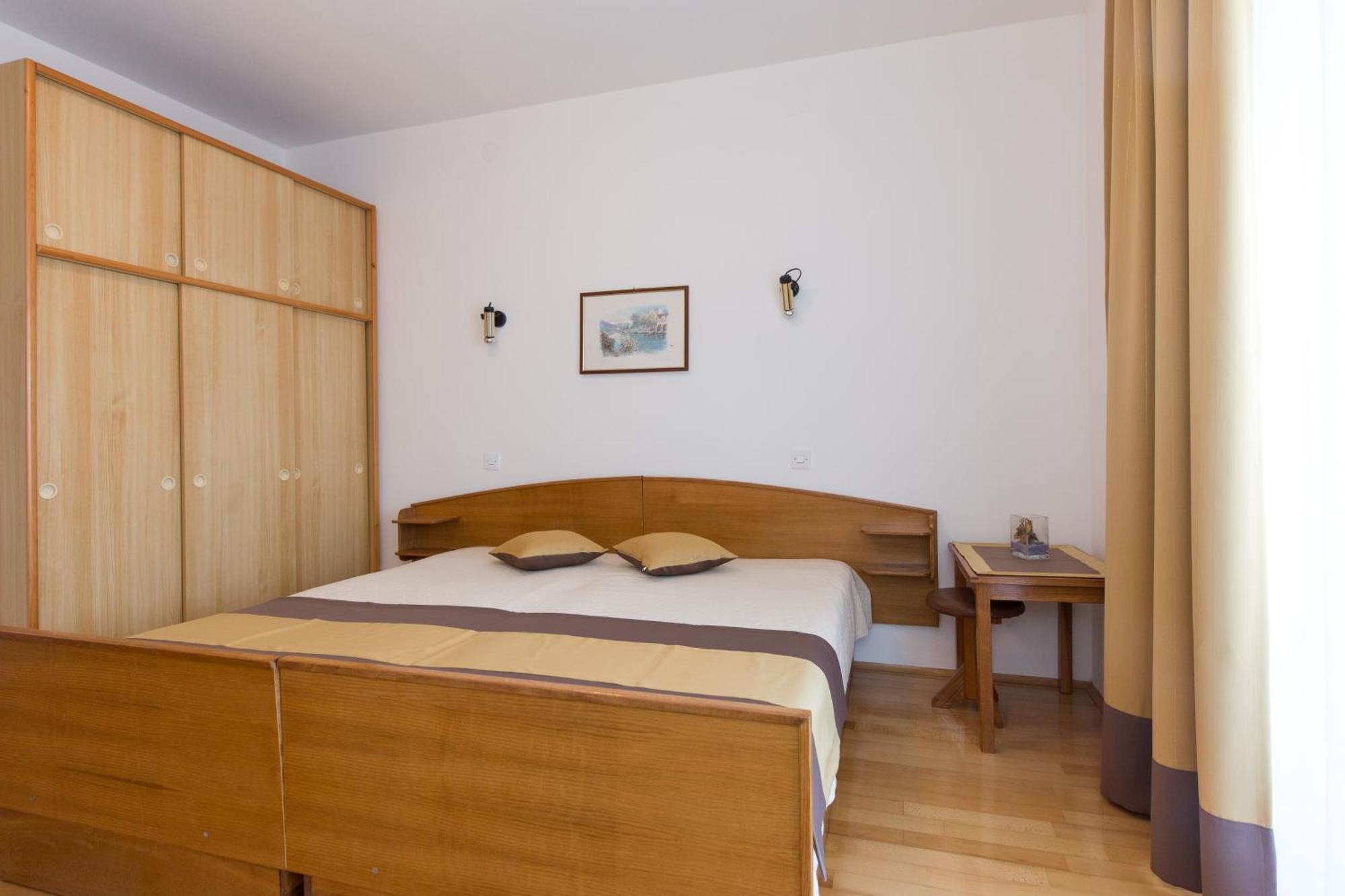 Apartment & Room Dinka, Krk คิร์ก ห้อง รูปภาพ